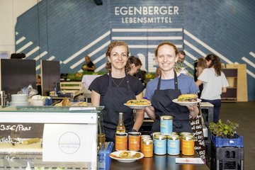 Evelyn Medawar (links) und Malin Gütschow (rechts)