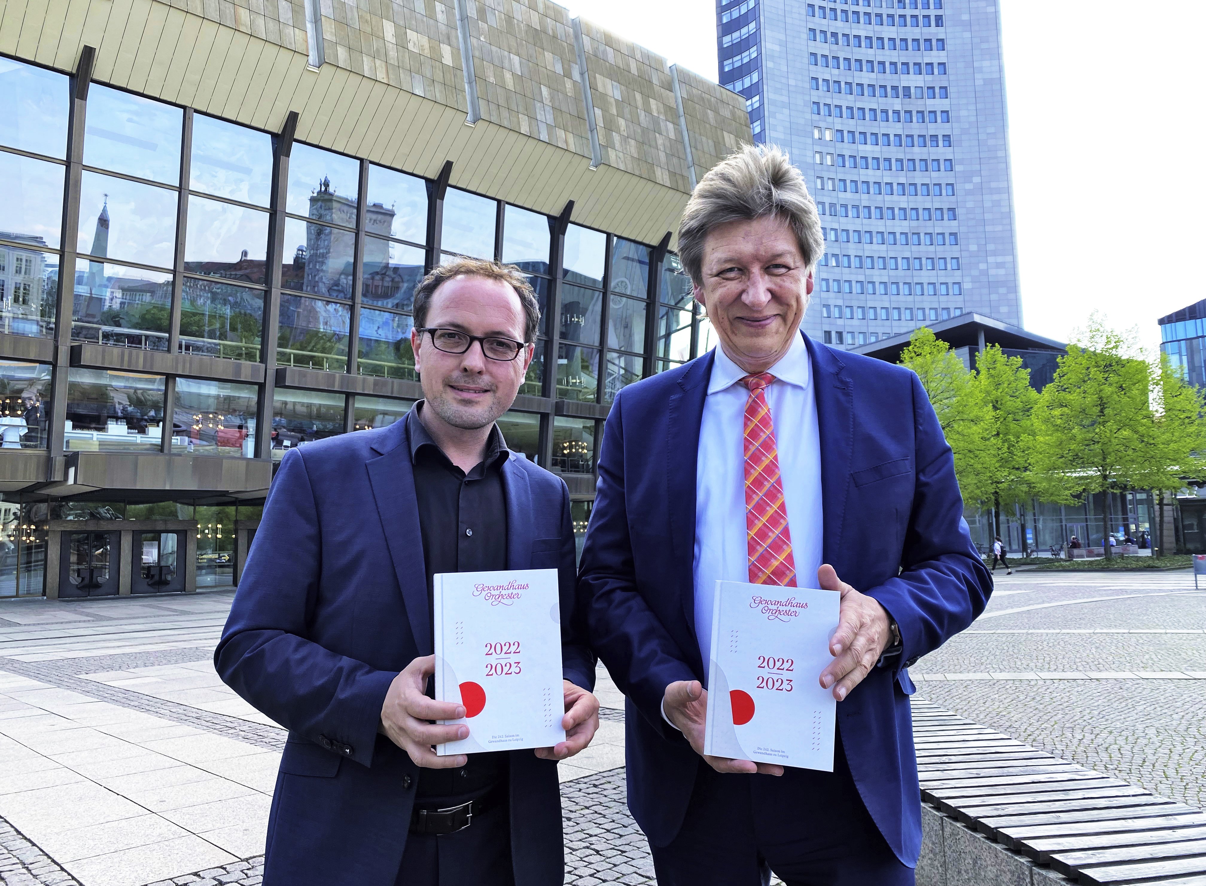 Tobias Niederschlag (links) und Gewandhauschef Prof. Andreas Schulz