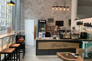 Gossip Café