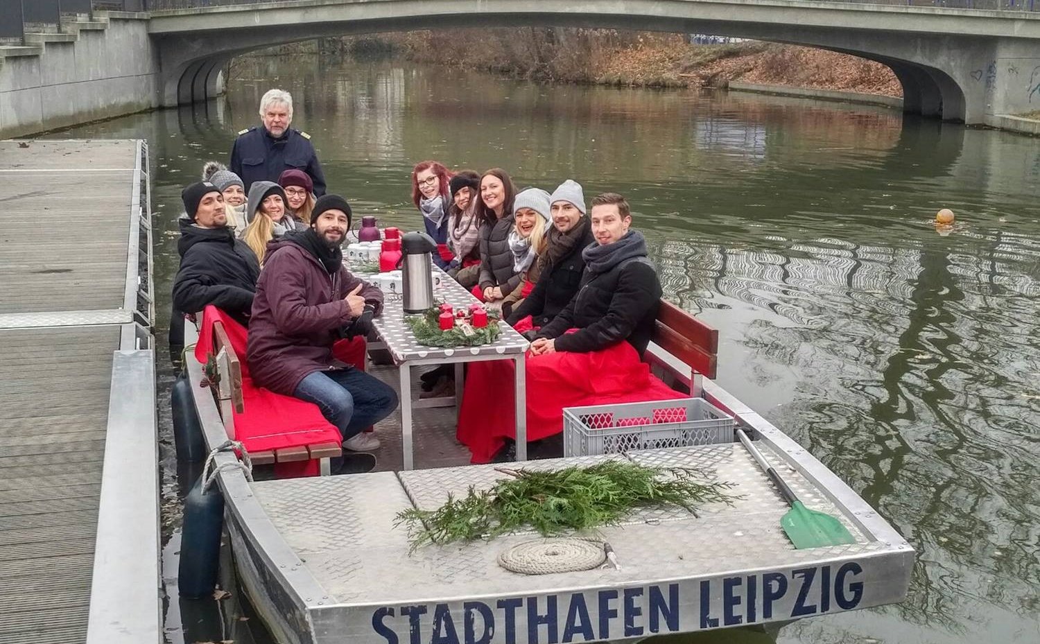 Glühwein im Motorboot