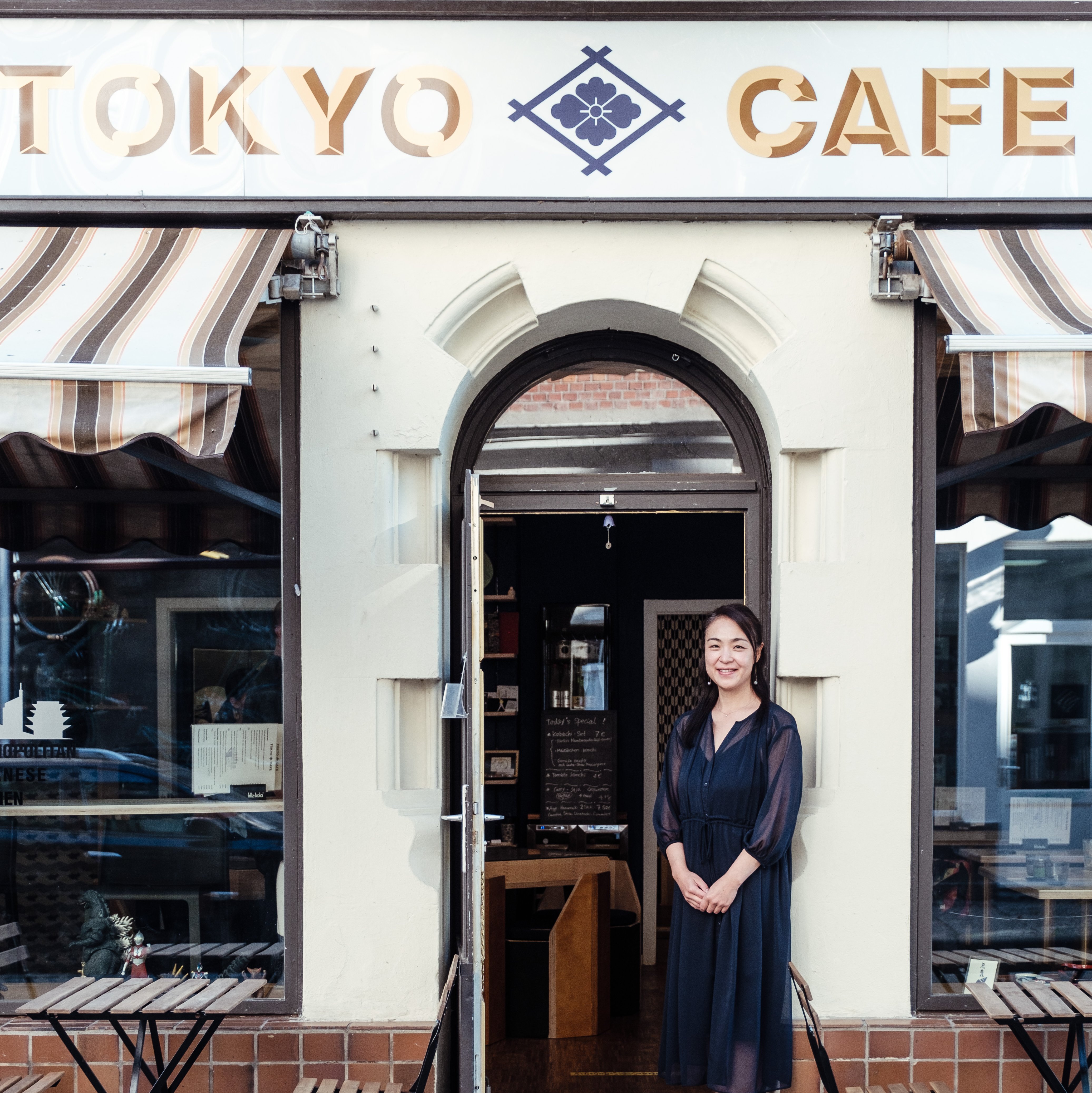 Tokyo Cafe