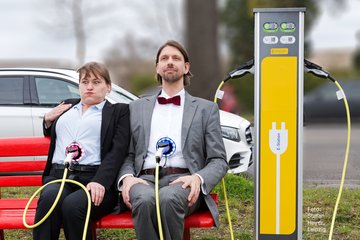 Die Weltkritik am Schlauch der Zeit