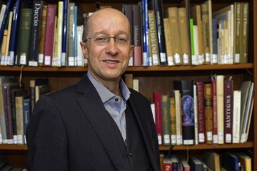 Dr. Roland Krischke