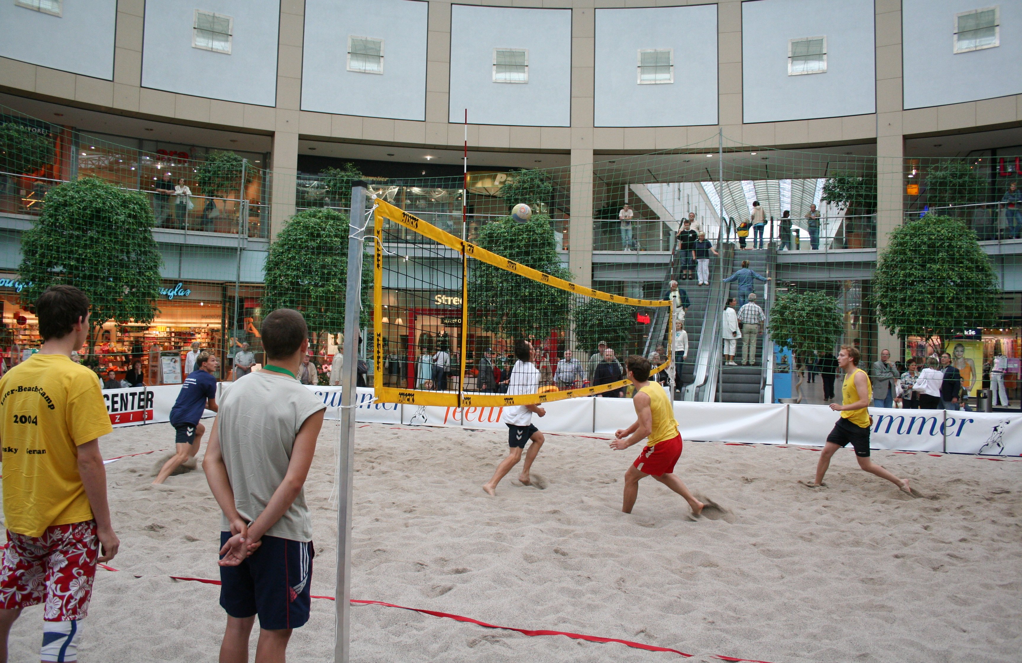 Beachvolleyball im Allee Center Leipzig