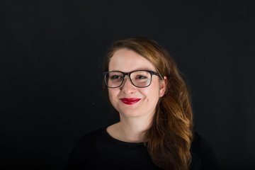 Künstlerin Anne Kaden setzt sich in ihrer Arbeit mit Freude und Trauer auseinander