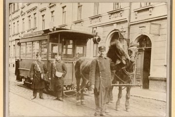 1896