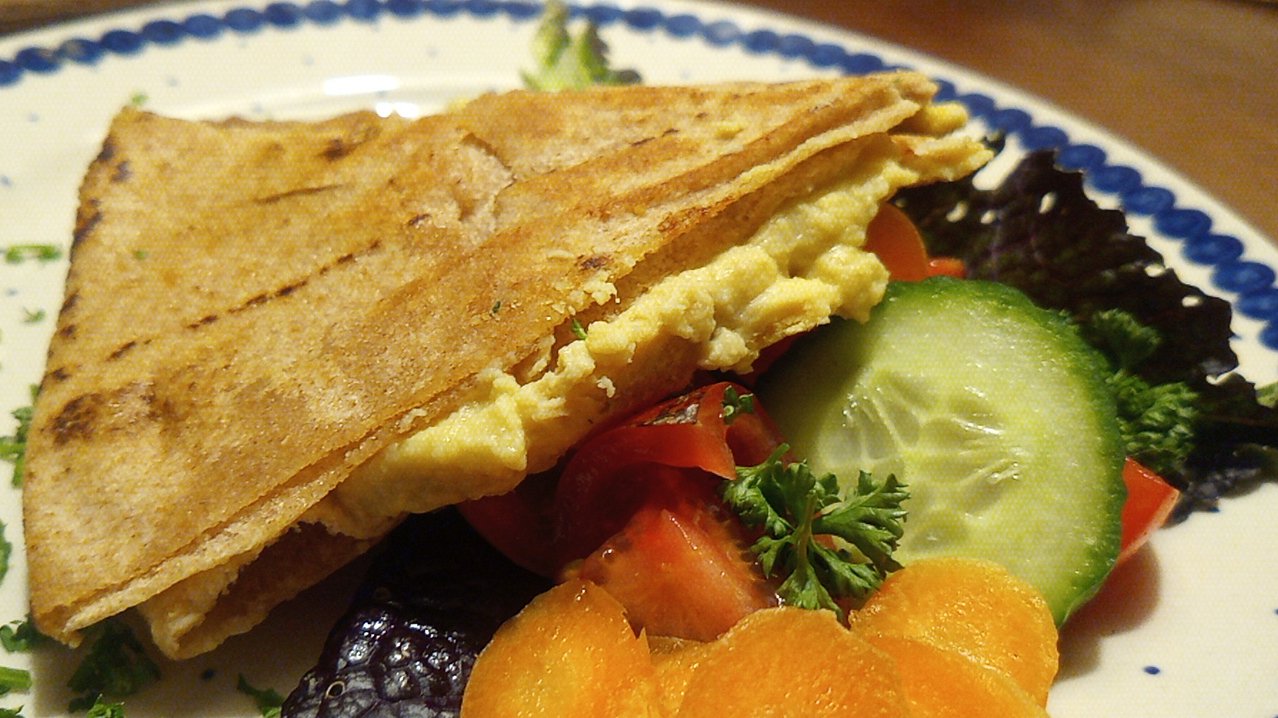 Polnische, vegane Eierkuchen - hört sich skurril an, sieht aber super aus. Unbedingt nachkochen!
