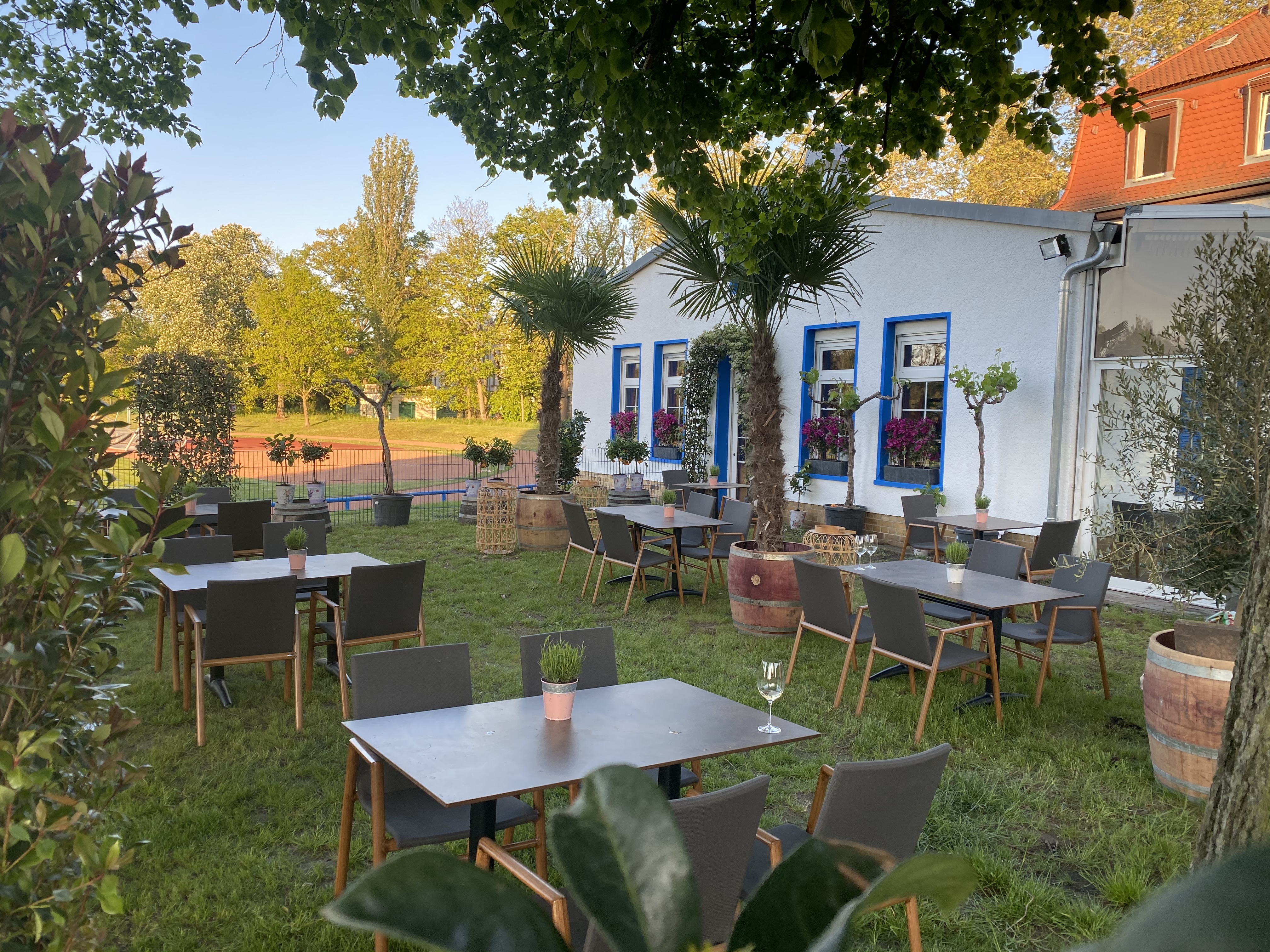 Restaurant Herkules mit Freisitz