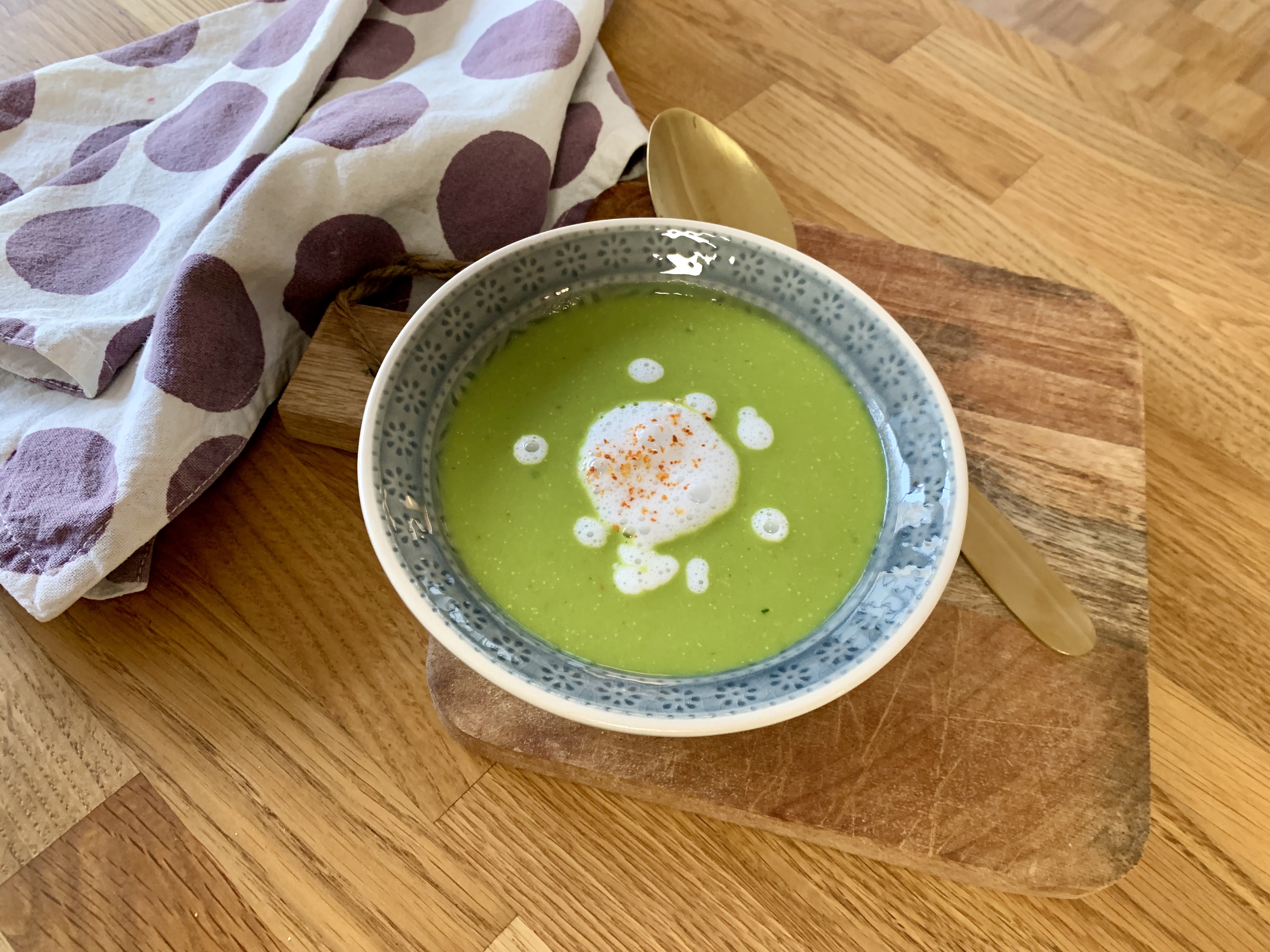 Erbsen-Kokos-Suppe