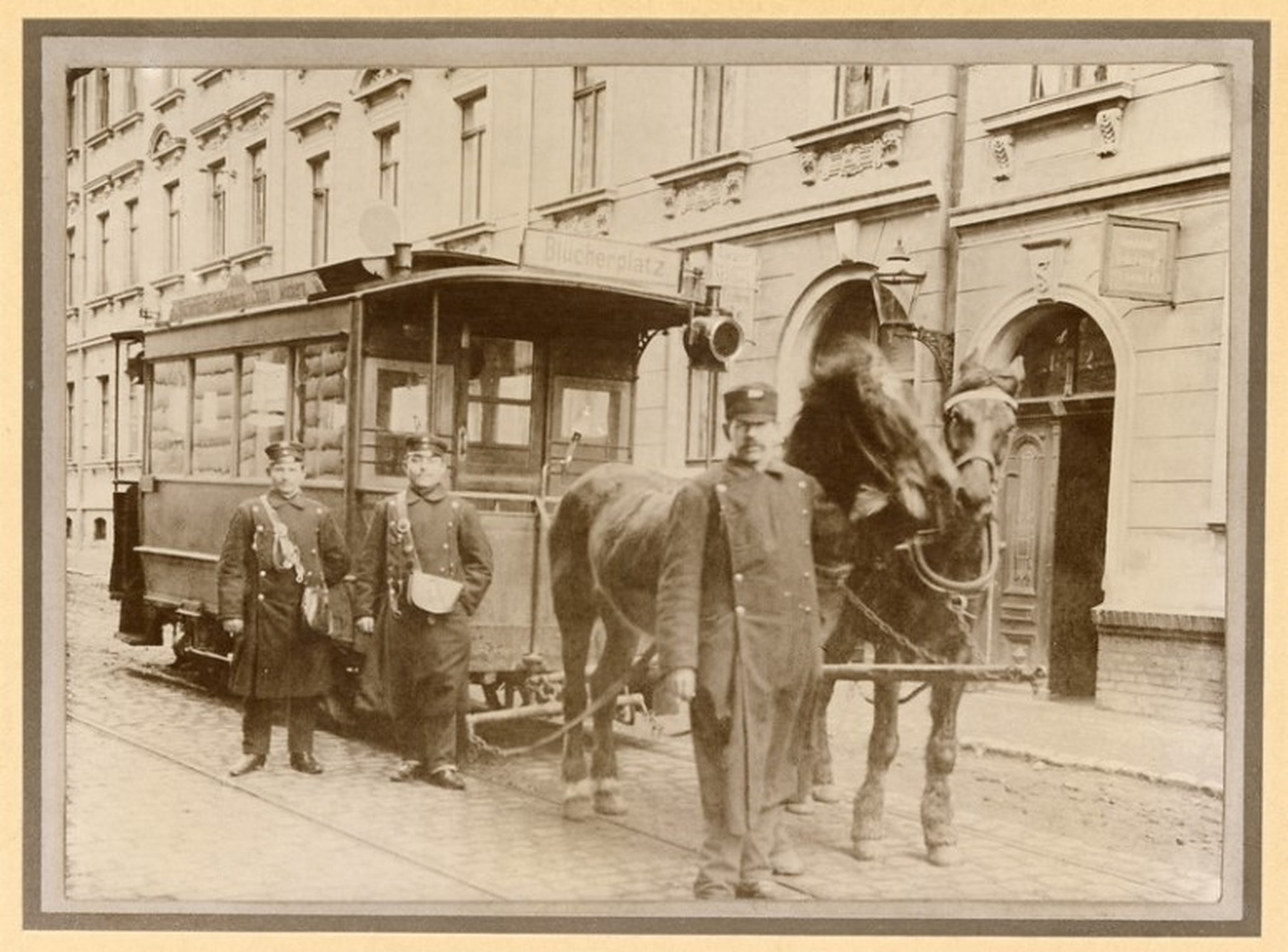 1896