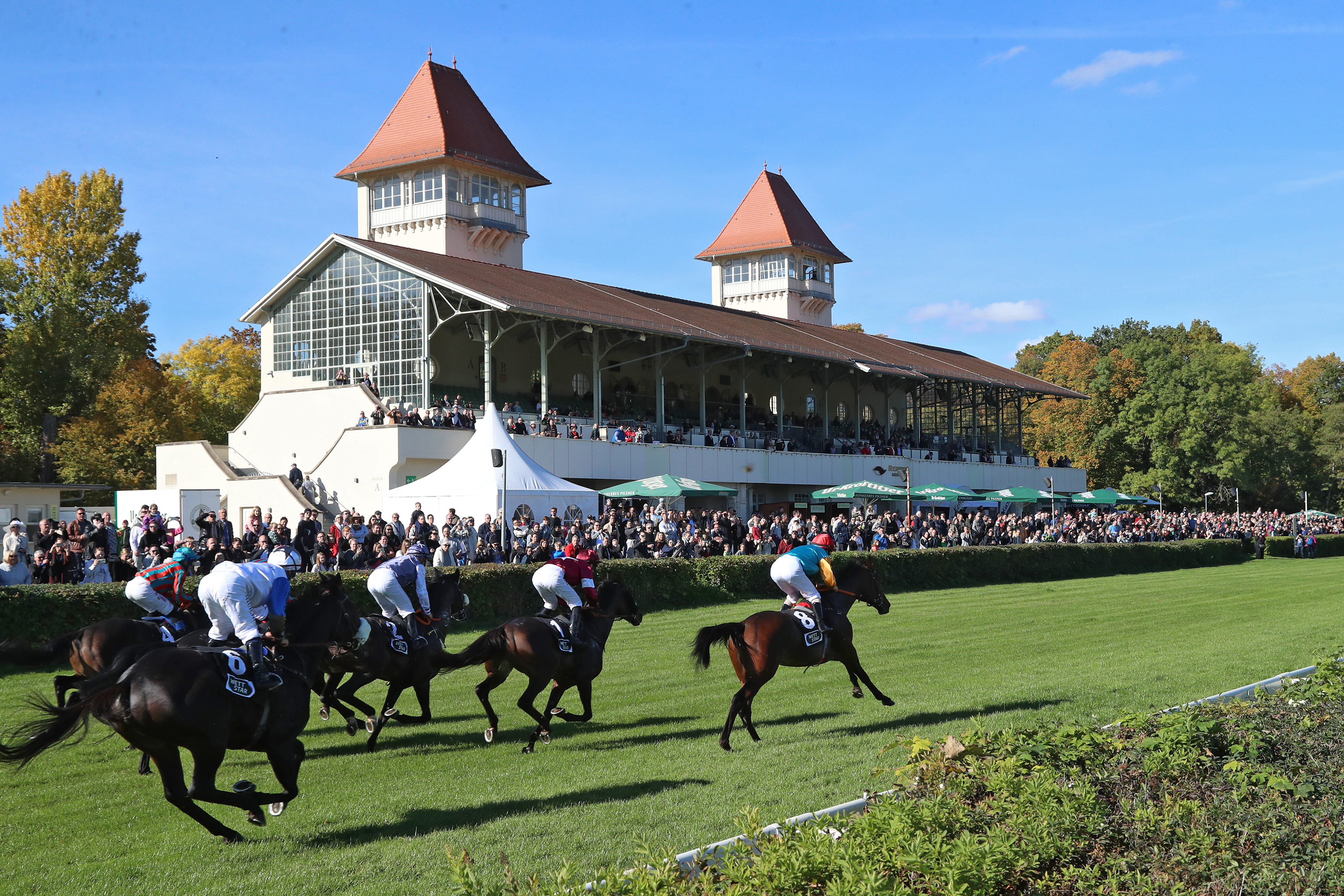 Traditioneller Aufgalopp im Scheibenholz
